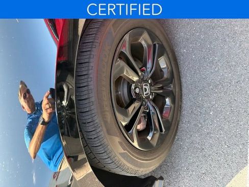 Certified 2025 Honda Accord SE image 4