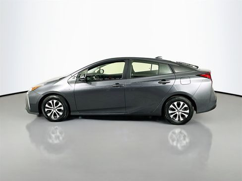 Certified 2021 Toyota Prius LE image 4