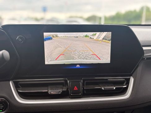 Used 2025 Chevrolet TrailBlazer LT FWD image 21