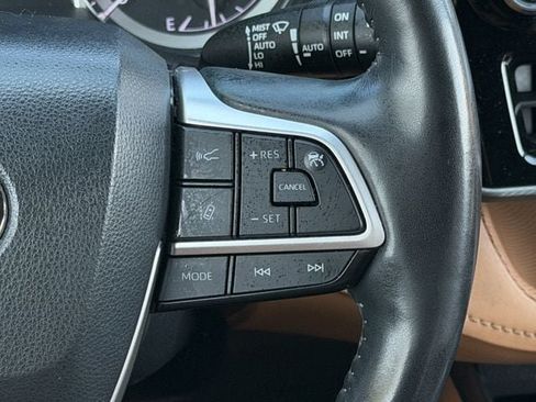Used 2022 Toyota Highlander Platinum AWD/4WD image 15