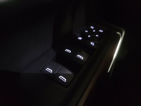 Used 2019 GMC Sierra 1500 SLT w/ SLT Premium Package RWD image 27