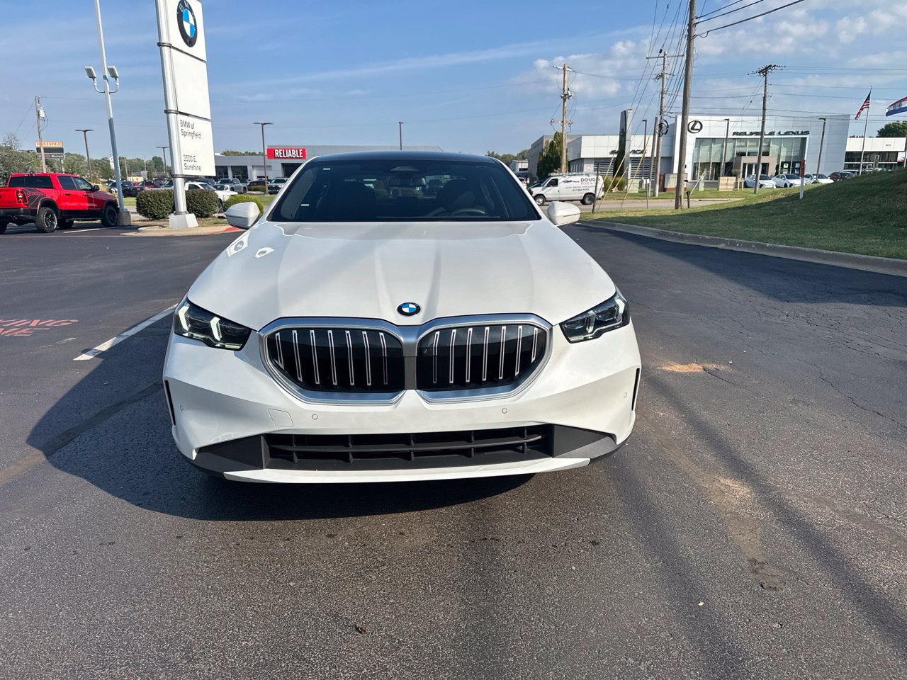 Used 2026 BMW 530i xDrive w/ Premium Package AWD/4WD image 8