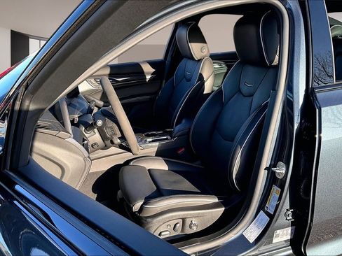 Used 2025 Cadillac CT5 V Blackwing RWD image 27