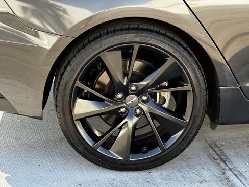 Used 2023 Genesis G70 2.0T w/ Sport Prestige Package AWD/4WD image 12