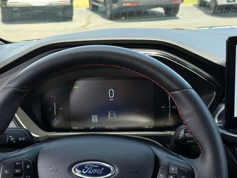Used 2025 Ford Escape ST-Line w/ Equipment Group 301A FWD image 7