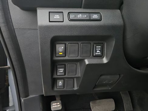 Used 2024 Nissan Frontier Pro-X w/ Pro Convenience Package image 16