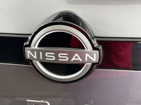 New 2026 Nissan Pathfinder Platinum image 19