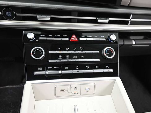 New 2026 Hyundai Santa Fe SE AWD/4WD image 18