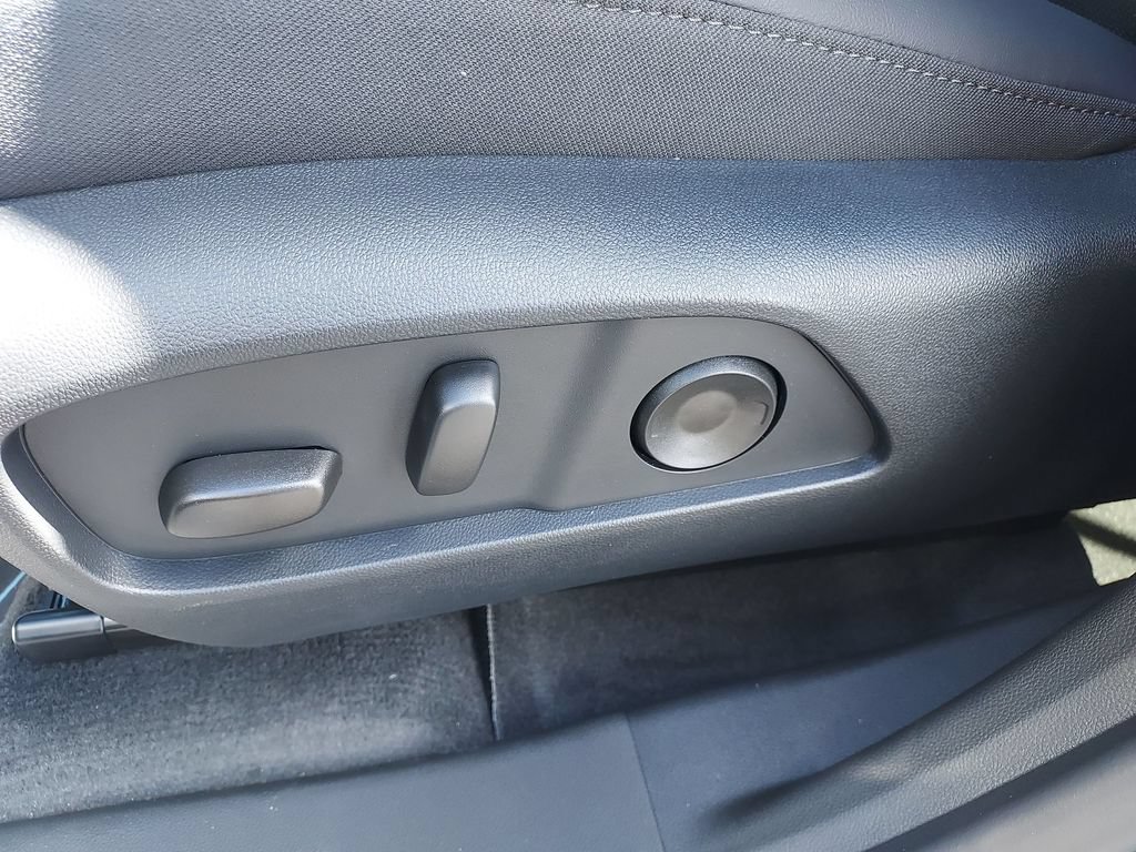 New 2026 GMC Terrain Elevation w/ Elevation Premium Package AWD/4WD image 18