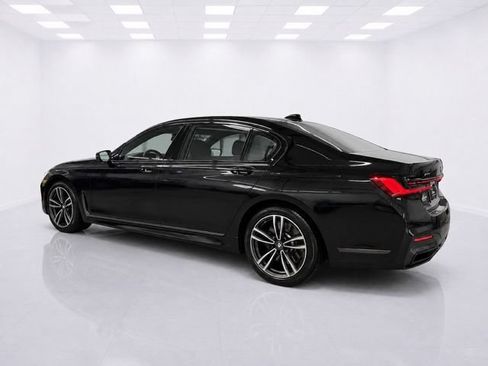 Used 2022 BMW 750i xDrive w/ Executive Package AWD/4WD image 13