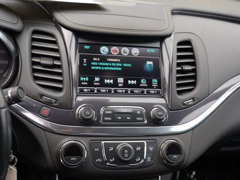 Used 2016 Chevrolet Impala LT FWD image 22