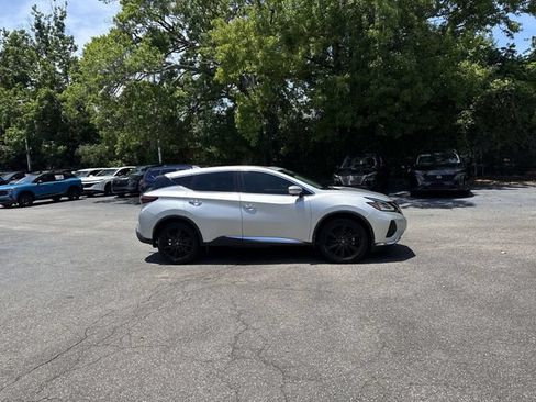 Used 2021 Nissan Murano SL w/ SL Moonroof Package FWD image 4