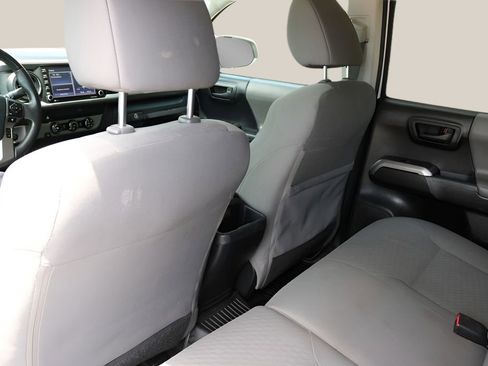 Used 2020 Toyota Tacoma SR5 RWD image 15
