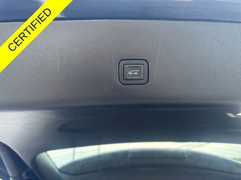 Used 2023 Chevrolet Traverse LT w/ LPO, Floor Liner Package AWD/4WD image 19