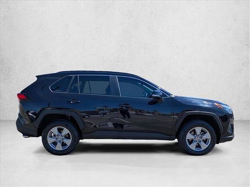 Used 2023 Toyota RAV4 XLE FWD image 4