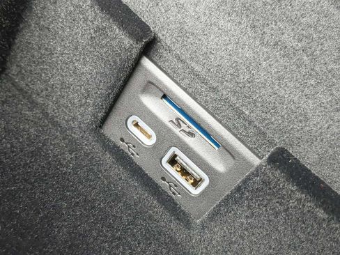 Used 2025 Cadillac XT6 Luxury image 21