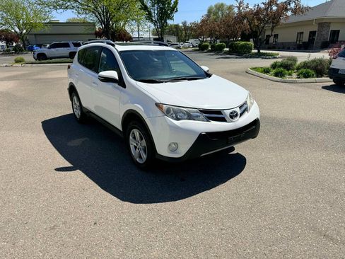 Used 2014 Toyota RAV4 XLE image 7