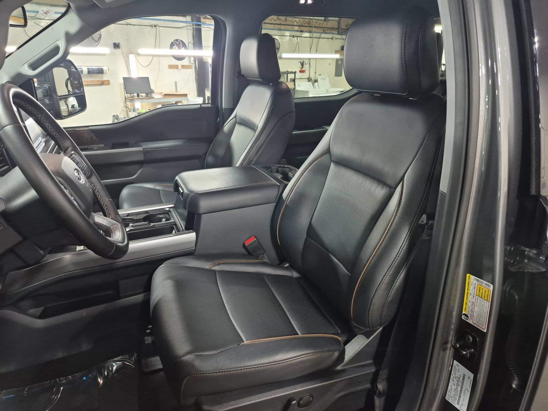 Used 2026 Ford F250 Lariat AWD/4WD image 19