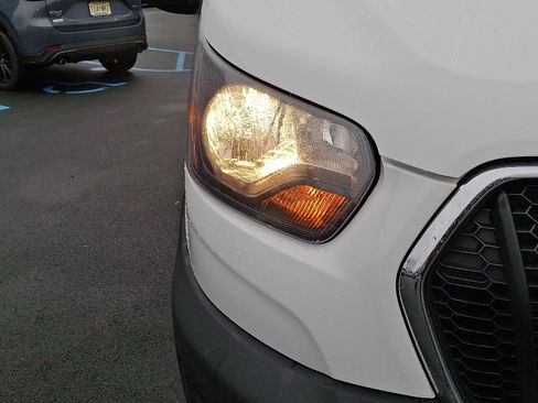 Used 2024 Ford Transit 250 w/ Exterior Upgrade Package image 10