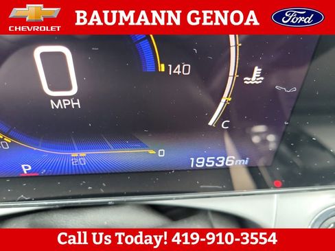 Used 2025 Chevrolet Trax LT w/ LT Convenience Package FWD image 18