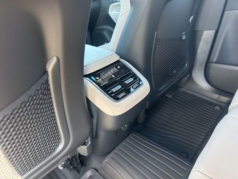 New 2026 Volvo XC90 B5 Plus w/ Protection Package AWD/4WD image 23