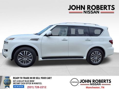 Used 2024 Nissan Armada SL w/ Captain's Chairs Package image 3