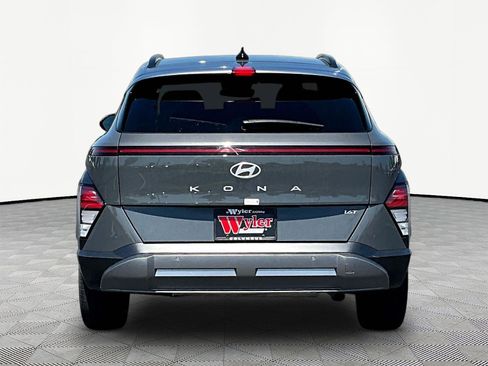 Used 2025 Hyundai Kona Limited FWD image 5