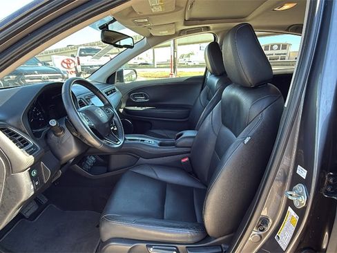 Used 2018 Honda HR-V EX-L image 12