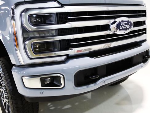 Used 2026 Ford F250 Platinum w/ Platinum Plus Package image 39