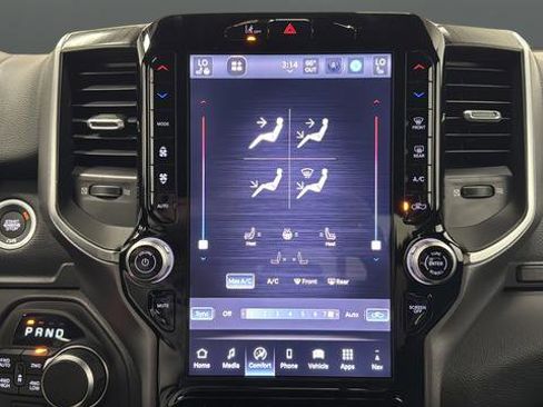 New 2026 RAM 1500 Big Horn AWD/4WD image 17