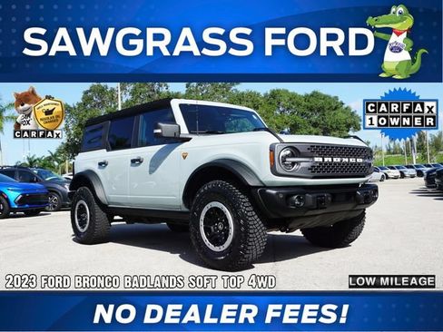 Certified 2023 Ford Bronco Badlands AWD/4WD image 1