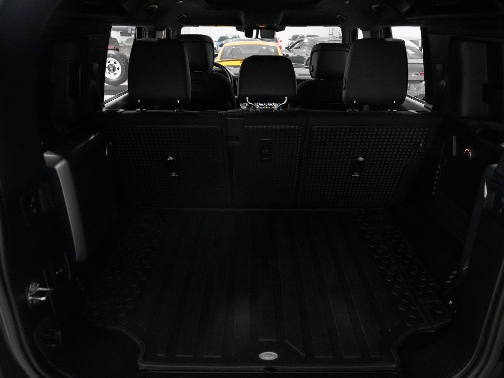 Used 2020 Land Rover Defender 110 X AWD/4WD image 42