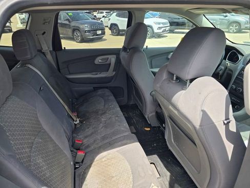 Used 2012 Chevrolet Traverse LS FWD image 13
