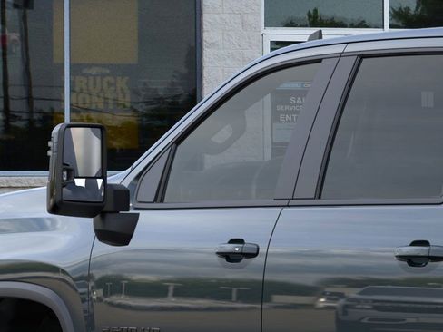 New 2026 Chevrolet Silverado 2500 LT image 12