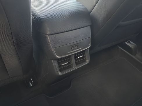 Used 2026 Chevrolet Equinox LT FWD image 19