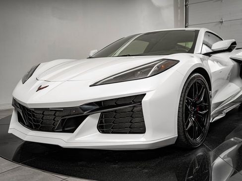 Used 2023 Chevrolet Corvette Z06 image 22