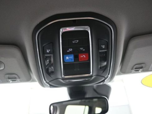 Used 2021 Jeep Grand Cherokee L Limited image 12