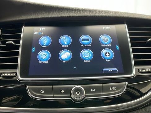 Used 2020 Buick Encore Essence image 19