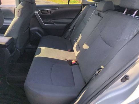 Used 2020 Toyota RAV4 LE w/ All Weather Liner Package AWD/4WD image 26