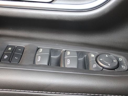 Used 2023 Chevrolet Tahoe LT w/ Luxury Package image 21