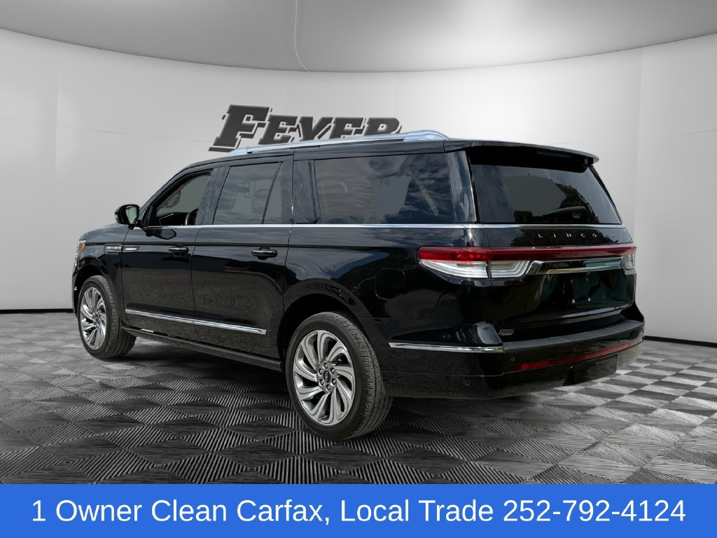Used 2023 Lincoln Navigator L Reserve AWD/4WD image 3