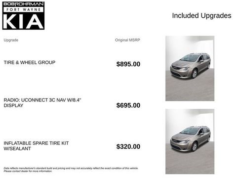 Used 2017 Chrysler Pacifica Touring-L Plus w/ Tire & Wheel Group image 4