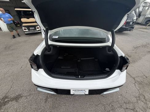 Used 2024 Hyundai Sonata Limited FWD image 24