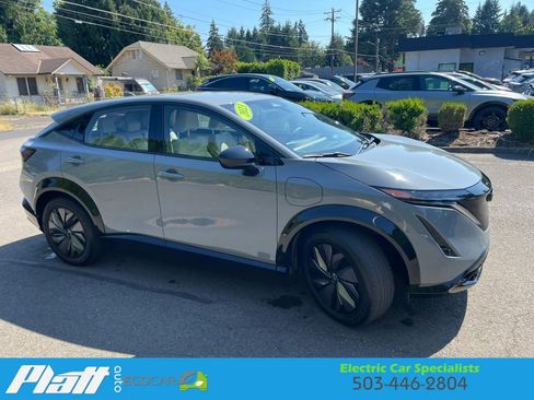 Used 2023 Nissan Ariya AWD image 12