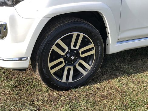 Used 2021 Toyota 4Runner Limited image 2