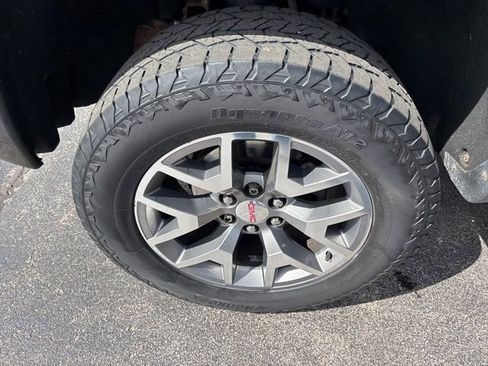 Used 2016 GMC Sierra 1500 SLT AWD/4WD image 18