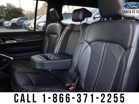 Used 2024 Jeep Wagoneer L Series II w/ Flexible Seating Group image 14