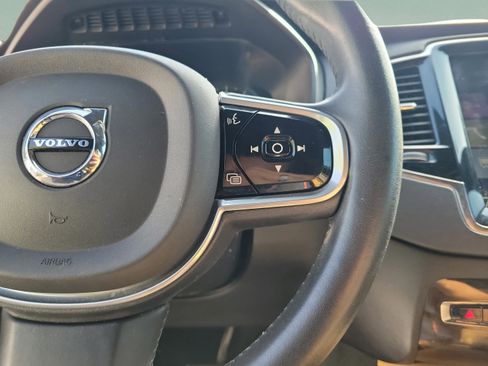 Used 2017 Volvo XC90 T6 Momentum w/ Vision Package AWD/4WD image 15