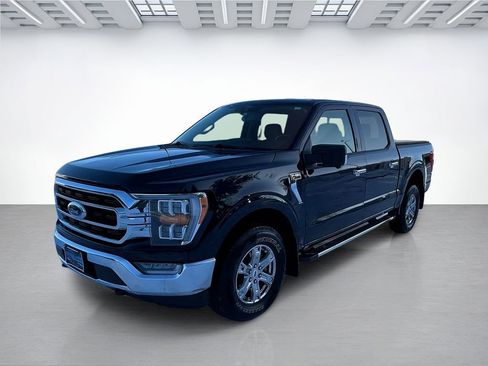 Certified 2022 Ford F150 XLT w/ Equipment Group 302A High image 6