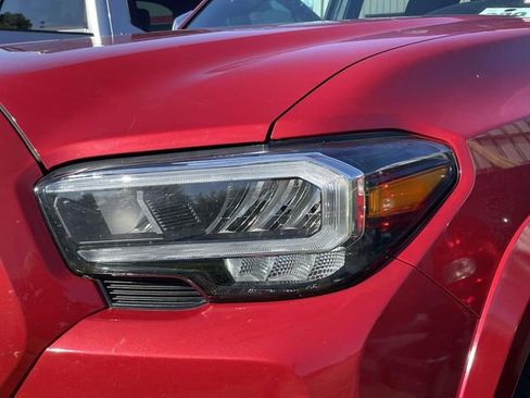 Used 2023 Toyota Tacoma Limited RWD image 5